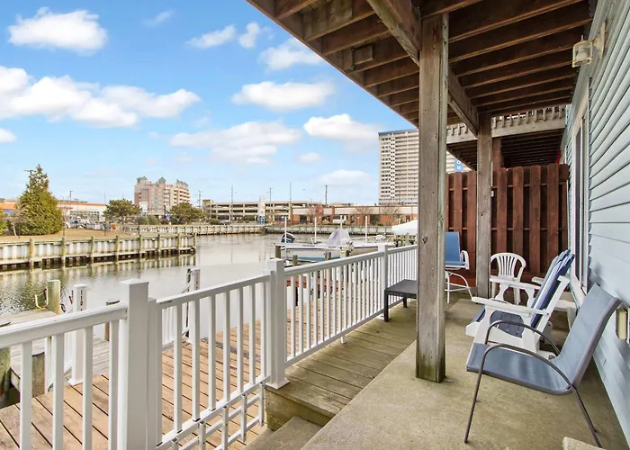 110a Newport Bay